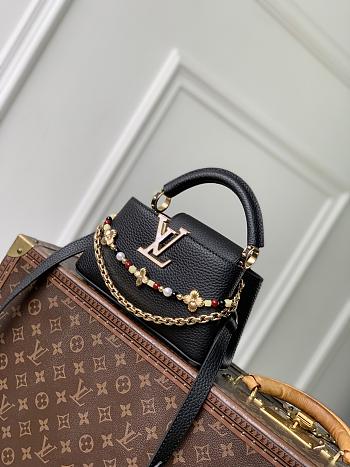 Kitlife Louis Vuitton Capucines East West Mini Bag Black M29443 12x22x8cm