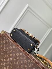Kitlife Louis Vuitton Capucines East West Mini Bag Black M29443 12x22x8cm - 5