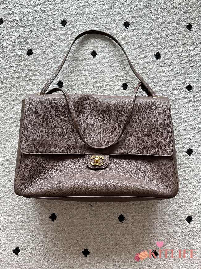Kitlife Chanel Maxi Flap Bag Taupe Gold Hardware AS6233 26x38.5x11cm  - 1