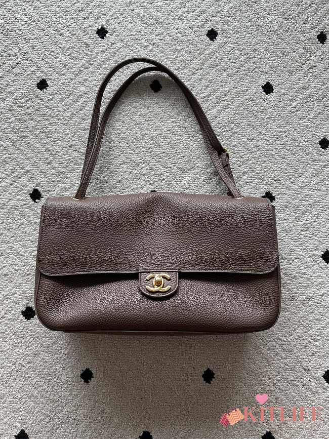 Kitlife Chanel Maxi Flap Bag Taupe Gold Hardware AS6231 32x19x10cm - 1