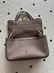 Kitlife Chanel Maxi Flap Bag Taupe Gold Hardware AS6231 32x19x10cm - 5