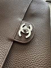 Kitlife Chanel Maxi Flap Bag Taupe Silver Hardware AS6231 32x19x10cm  - 6