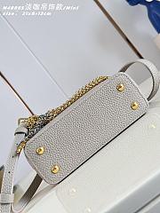 Kitlife Louis Vuitton Capucines Mini Bag Grey M48865 21x14x8cm  - 6