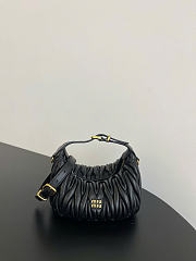 Kitlife Miu Miu Mini Matelassé Tote Bag Black 30203B79 8x8.5x15cm - 1