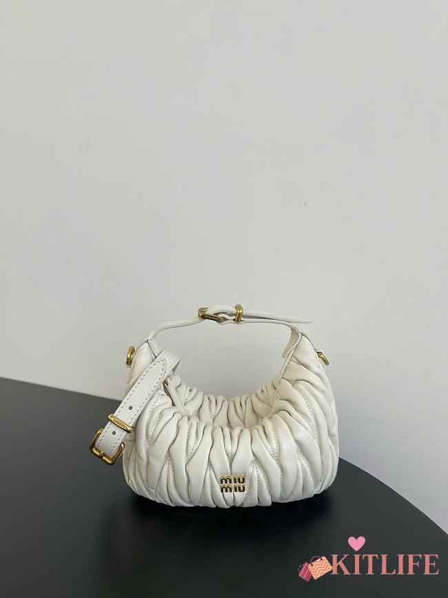 Kitlife Miu Miu Mini Matelassé Tote Bag White 30203B79 8x8.5x15cm  - 1