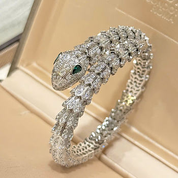 Kitlife Bvlgari Serpenti Viper Bracelet Silver