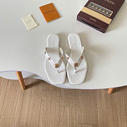 Kitlife Louis Vuitton Gaia Flat Thong White - 1