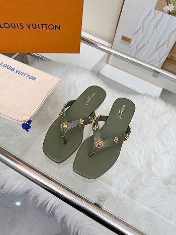 Kitlife Louis Vuitton Gaia Flat Thong Green Khakhi