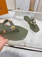 Kitlife Louis Vuitton Gaia Flat Thong Green Khakhi - 6