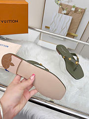 Kitlife Louis Vuitton Gaia Flat Thong Green Khakhi - 4