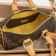 Kitlife Louis Vuitton Keepall Bandoulière 25 Yellow Monogram Grid Canvas M29296 25x15x11cm - 2