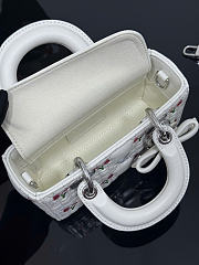 Kitlife Dior Lady D-Joy Mini Bag with Chain White Cannage Lambskin Embroidered with Multicolor Doves & Roses Motif  S0910 16x9x5cm - 2