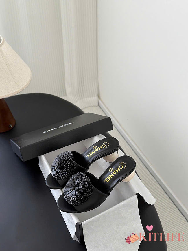 Kitlife Chanel 26 Pearl Mary Jane Slippers Black - 1