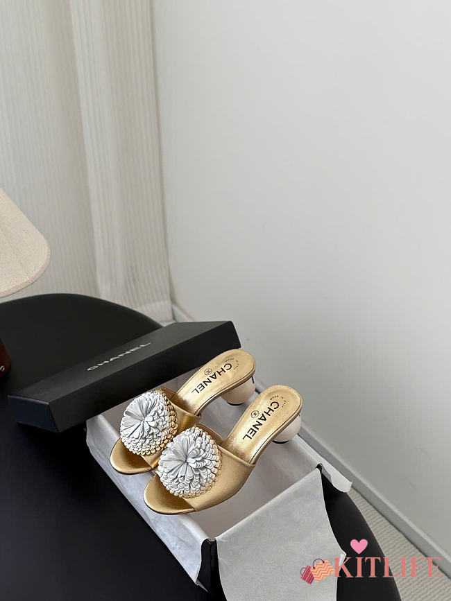Kitlife Chanel 26 Pearl Mary Jane Slippers Gold - 1