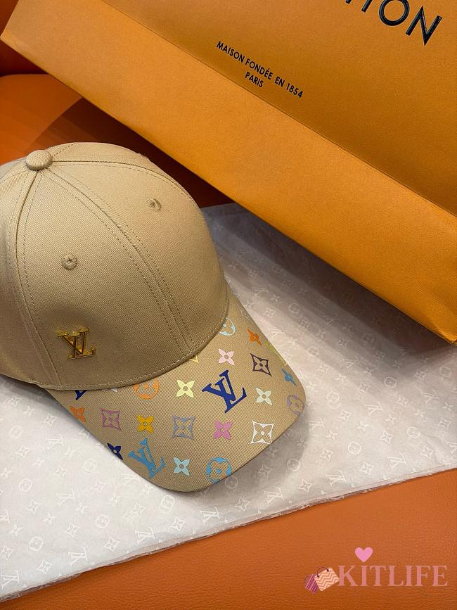 Kitlife Louis Vuitton Get Ready LV x TM Baseball Cap Beige Multicolor - 1