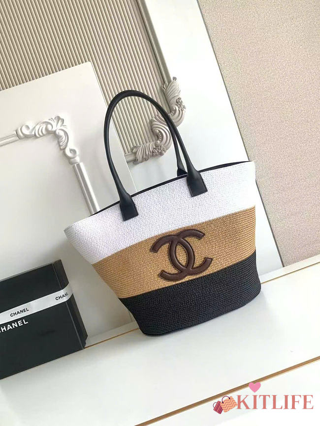 Kitlife Chanel Maxi Shopping Bag Raffia & Calfskin  White, Dark Beige & Black AS6148 13.8x23.6x7.9cm - 1