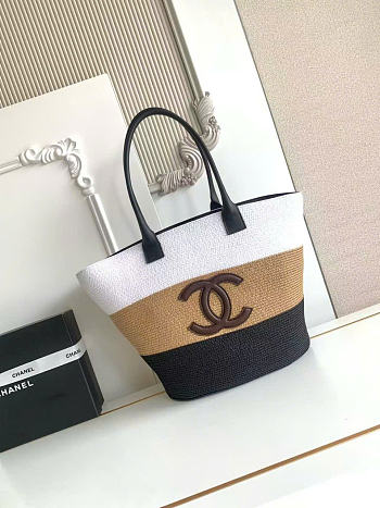 Kitlife Chanel Maxi Shopping Bag Raffia & Calfskin  White, Dark Beige & Black AS6148 13.8x23.6x7.9cm