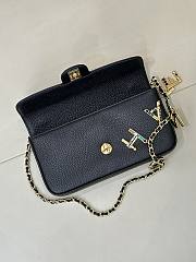 Kitlife Chanel 26A Métiers d'Art Flap Bag Black 22.5x12x4cm - 4