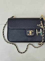 Kitlife Chanel 26A Métiers d'Art Flap Bag Black 22.5x12x4cm - 3