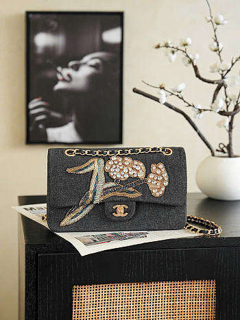 Kitlife Chanel Métiers 26S Black Denim Tube Beaded Embroidery Bag 15.5x25.5x6.5cm