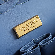 Kitlife Chanel Métiers 26S Blue Denim Tube Beaded Embroidery Bag 15.5x25.5x6.5cm - 4