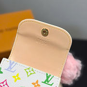 Kitlife Louis Vuitton Capybara Doll Earphone Bag Charm Pink - 4