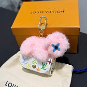 Kitlife Louis Vuitton Capybara Doll Earphone Bag Charm Pink - 3