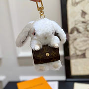Kitlife Louis Vuitton Bunny Doll Earphone Bag Charm White M03230 - 6