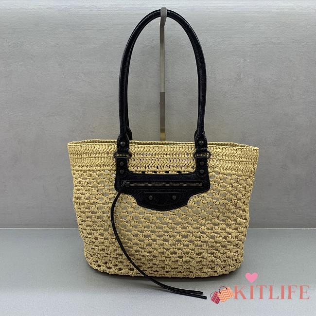 Kitlife Balenciaga Women's Le City Basket Medium in Natural/Black 33x27x13cm - 1