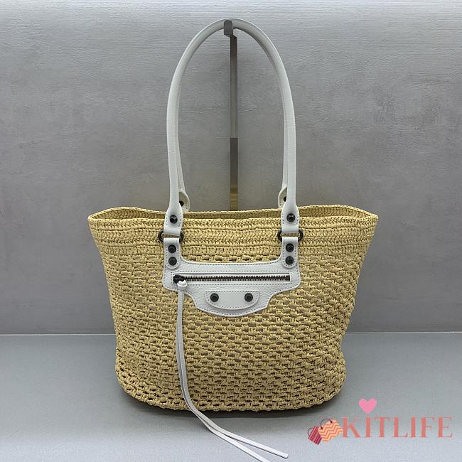 Kitlife Balenciaga Women's Le City Basket Medium in Natural/White 33x27x13cm - 1