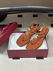 Kitlife Gucci GG Marmont Leather Thong Sandals Brown - 5
