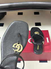 Kitlife Gucci GG Marmont Leather Thong Sandals Black - 3