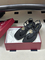 Kitlife Gucci GG Marmont Leather Thong Sandals Black - 2