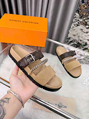 Kitlife Louis Vuitton Vibe Comfort Mules Beige & Brown  - 3
