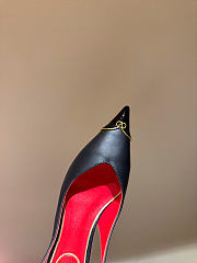 Kitlife Valentino Garavani Leather Heartip Slingback Pumps 35mm Black - 4