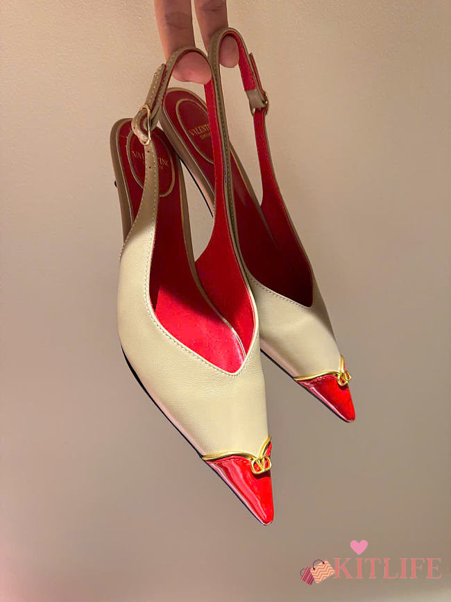 Kitlife Valentino Garavani Leather Heartip Slingback Pumps 35mm Beige & Red - 1