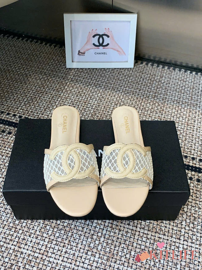 Kitlife Chanel CC Logo Mesh Slippers Beige  - 1