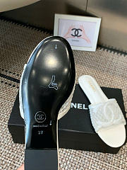 Kitlife Chanel CC Logo Mesh Slippers White - 4