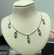 Kitlife Messika Five-diamond Moving Necklace In Gold / Silver - 3