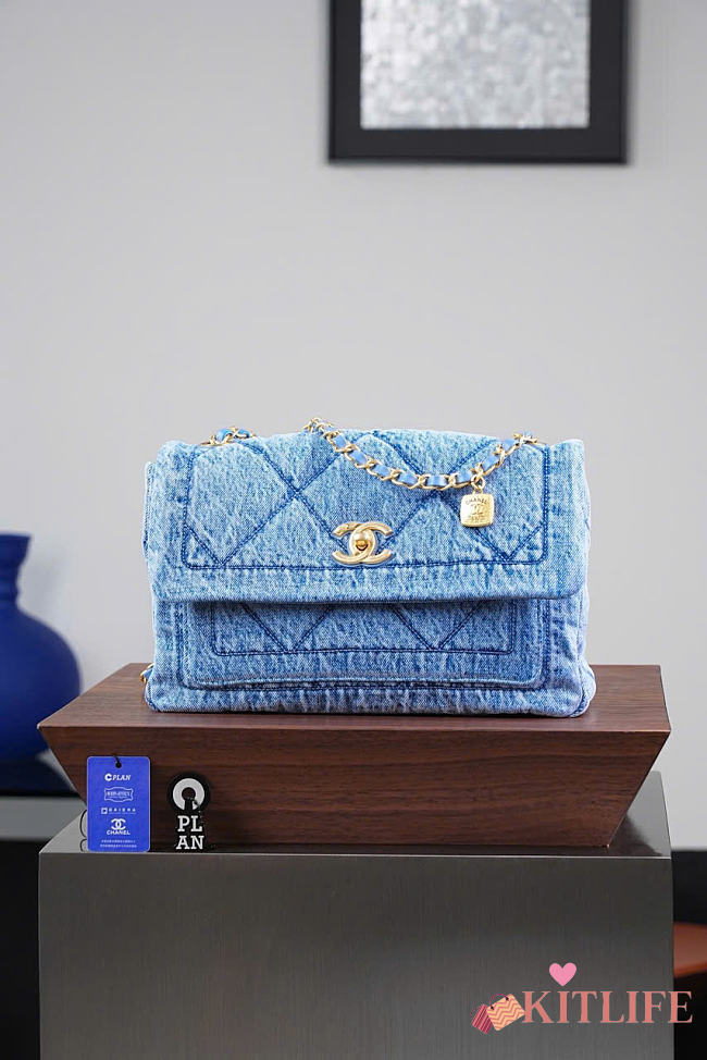Kitlife Chanel Washed Denim Quilted Large Flap Bag Blue 29x17.5x9.5cm - 1
