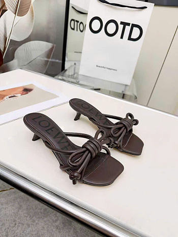 Kitlife Loewe Flamenco Knot Sandal In Dark Brown Lambskin 