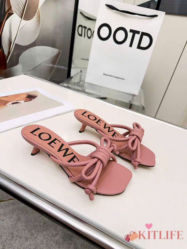 Kitlife Loewe Flamenco Knot Sandal In Pink Lambskin  - 1