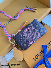 Kitlife Louis Vuitton Phone Holder Monogram Blue M28125 12x6.5x1cm - 2