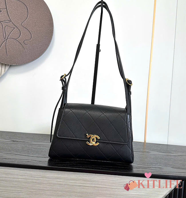 Kitlife Chanel 26K Handbag Black Calfskin 22.5×14×8cm - 1