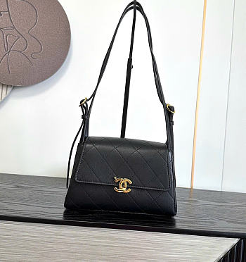 Kitlife Chanel 26K Handbag Black Calfskin 22.5×14×8cm