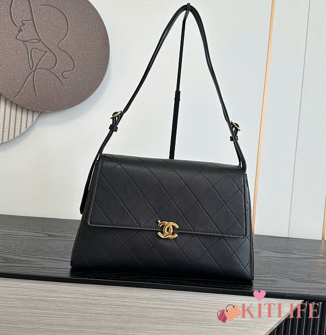 Kitlife Chanel 26K Handbag Black Calfskin 32×20×10cm  - 1