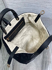Kitlife Dior Medium Toujours Reversible Handbag White & Black 28.5x19x21cm - 6