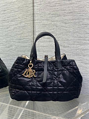 Kitlife Dior Medium Toujours Reversible Handbag White & Black 28.5x19x21cm - 3