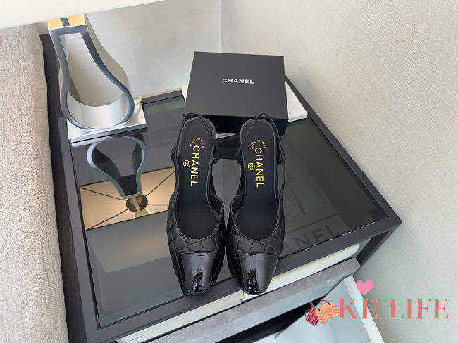 Kitlife Chanel Black Calfskin Quilted Cap Toe CC Slingback Pumps 65mm - 1