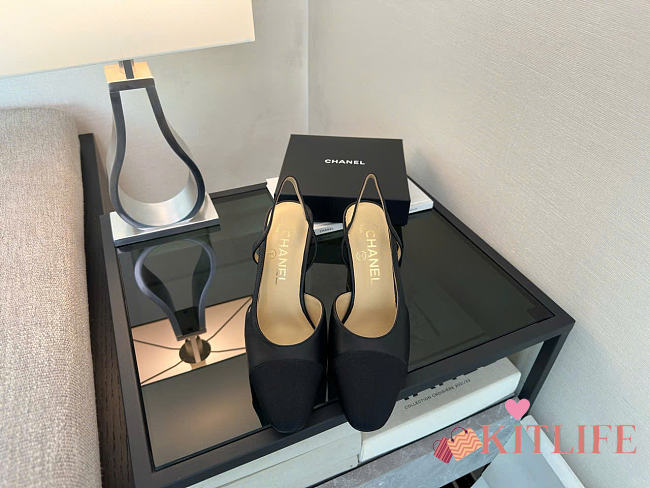 Kitlife Chanel Black Calfskin Cap Toe CC Slingback Pumps 65mm - 1